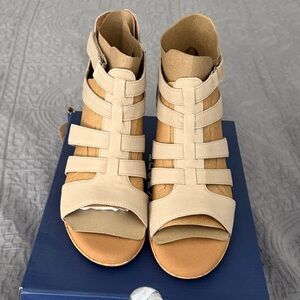 Rockport Women's Tan Beige Strappy Gladiator Sandals